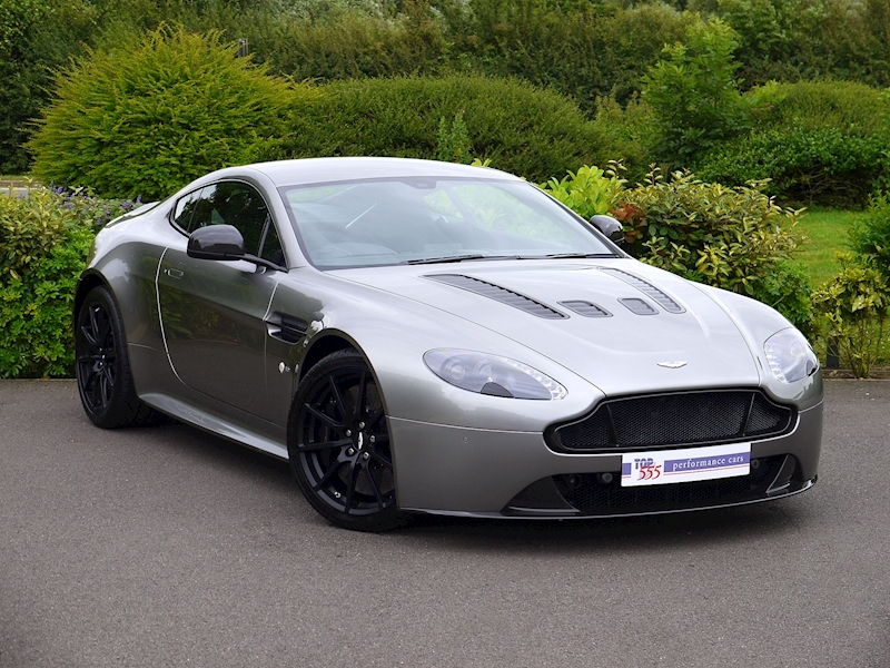 Aston Martin V12 Vantage